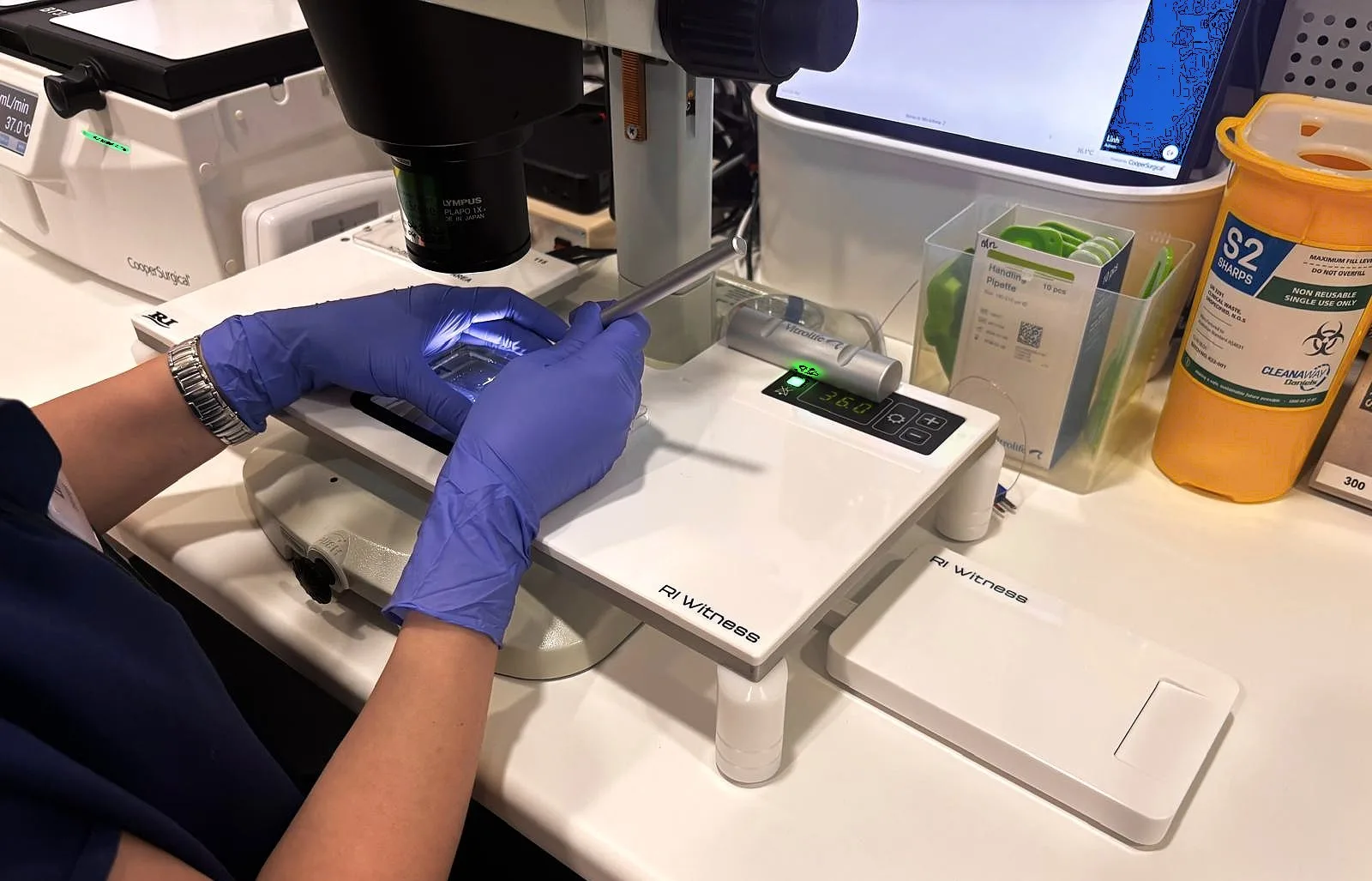 RI Witness in lab