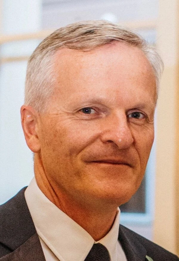 Dr Russell Dalton IVF Doctor